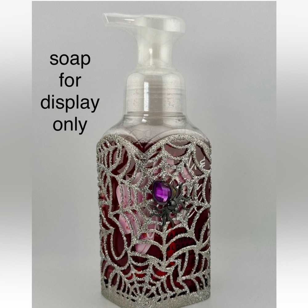 Bath & Body Works 2020 Halloween Sparkly Spiderweb Soap Dispenser Sleeve NOS**